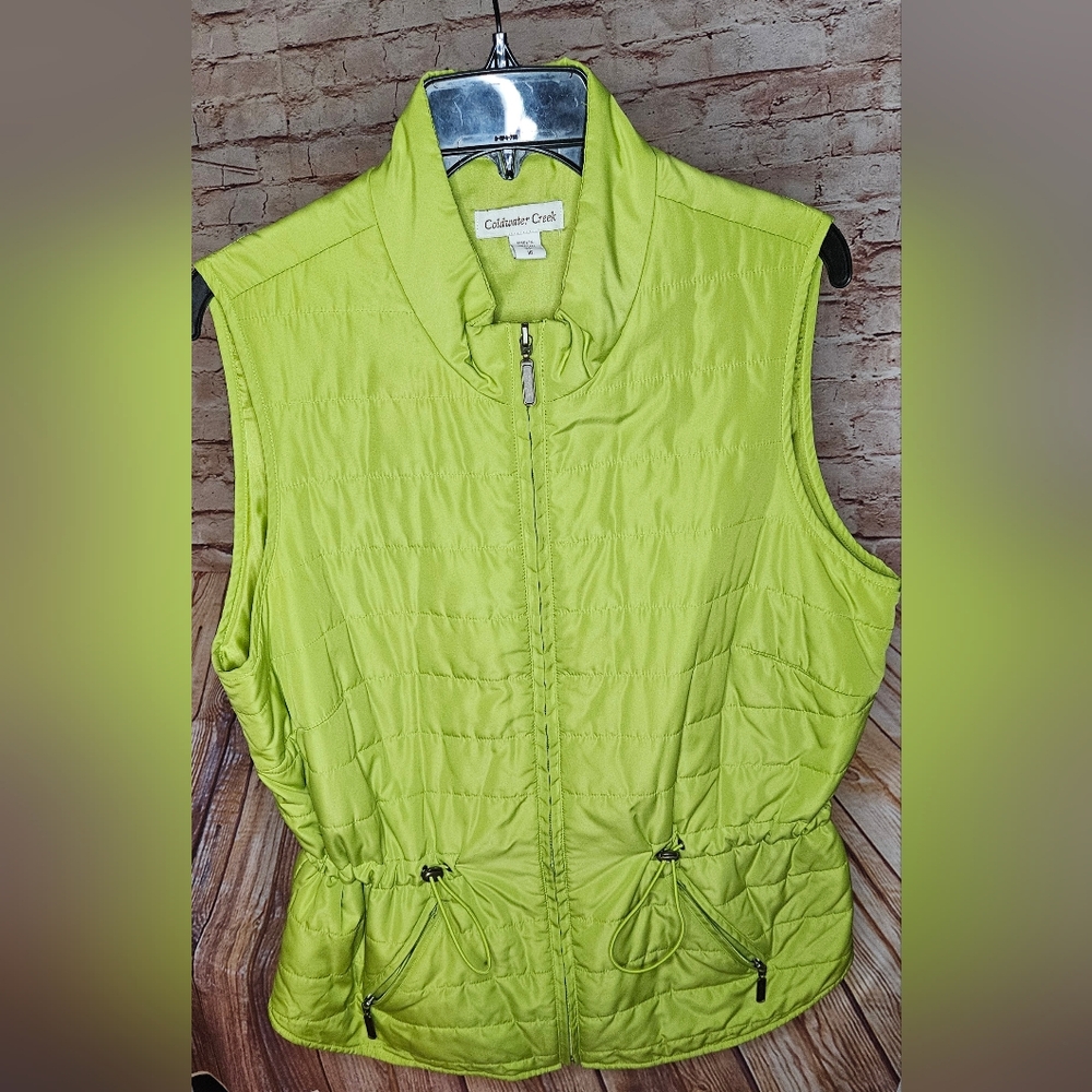 Light weight quilted vest